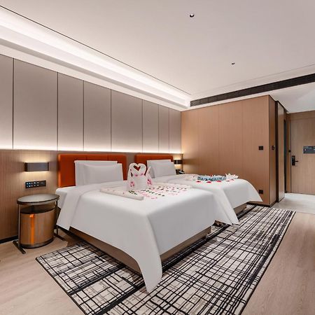 Liang Fan Holiday Inn Гуанчжоу Екстер'єр фото