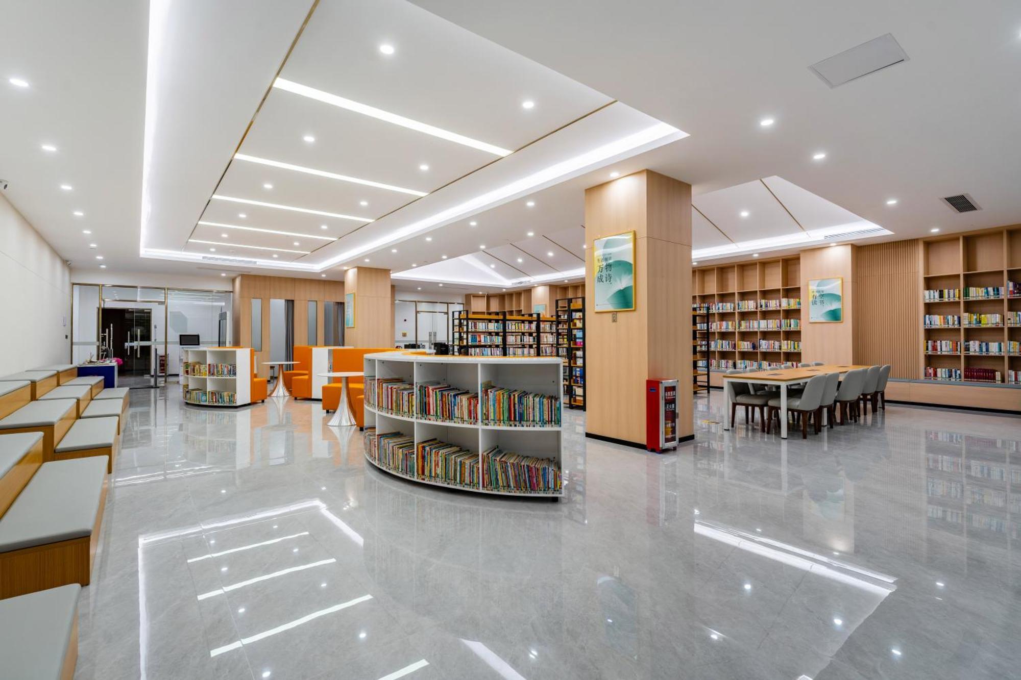 Liang Fan Holiday Inn Гуанчжоу Екстер'єр фото