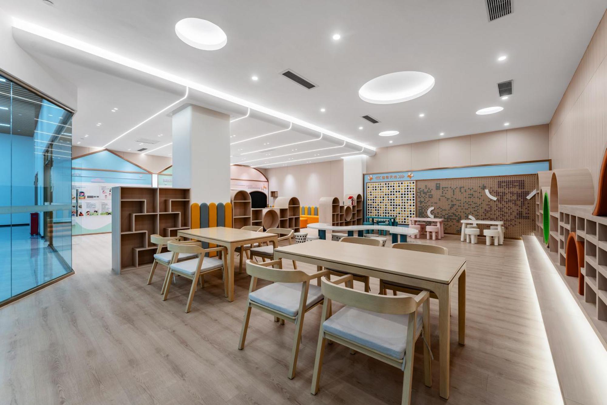 Liang Fan Holiday Inn Гуанчжоу Екстер'єр фото